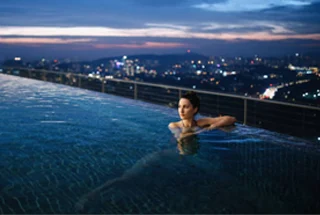 Infinity Swimming Pool